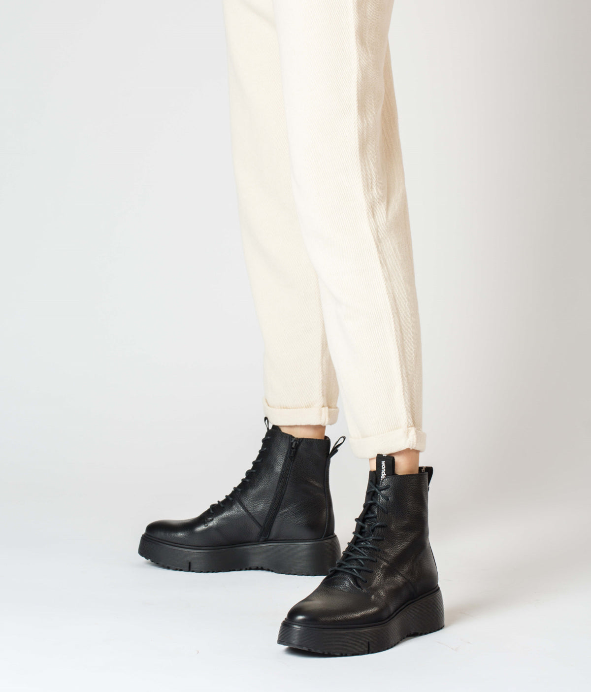 Wonders - A-9350 Black Doc Boot