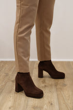 Miss Elastic - 77031 Brown Suede Platform Ankle Boot