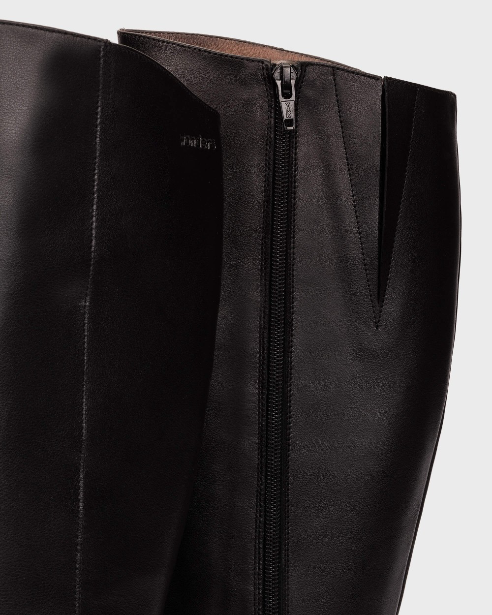 Wonders - M-5443 Black Leather Knee Hugh Boot