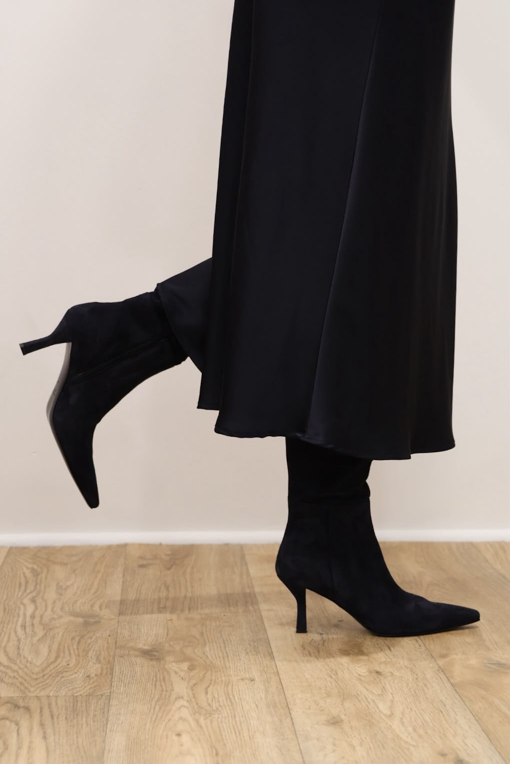 Rachels - Penny8 Navy Suede Knee High
