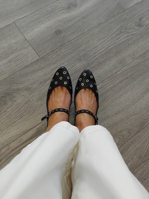 Wonders - B-9731 Black Slingback