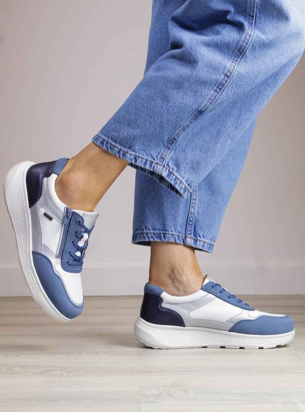 G Comfort - S-2731 White/Blue Waterproof Trainer