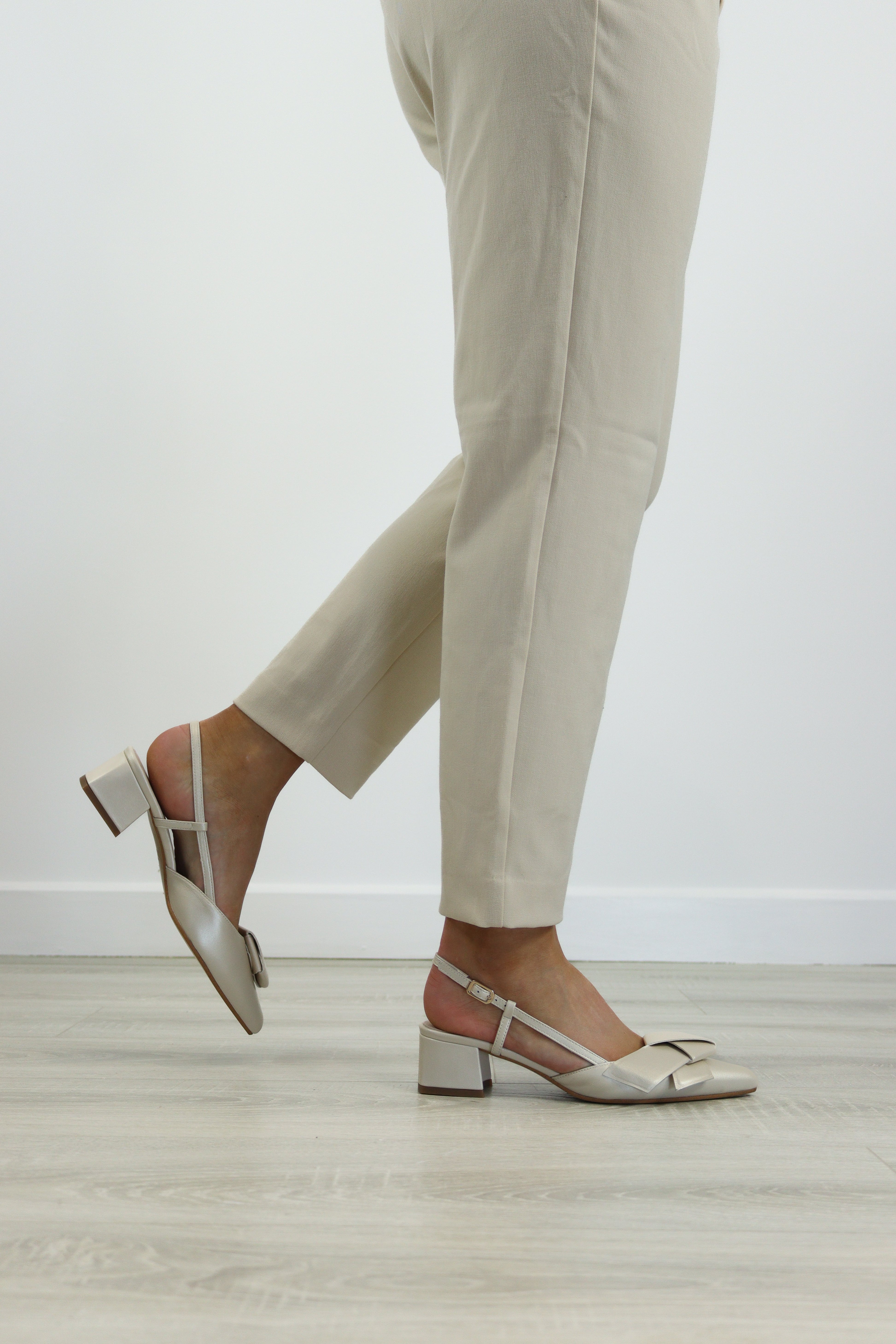 Lodi - Dimi Cream Bow Slingback