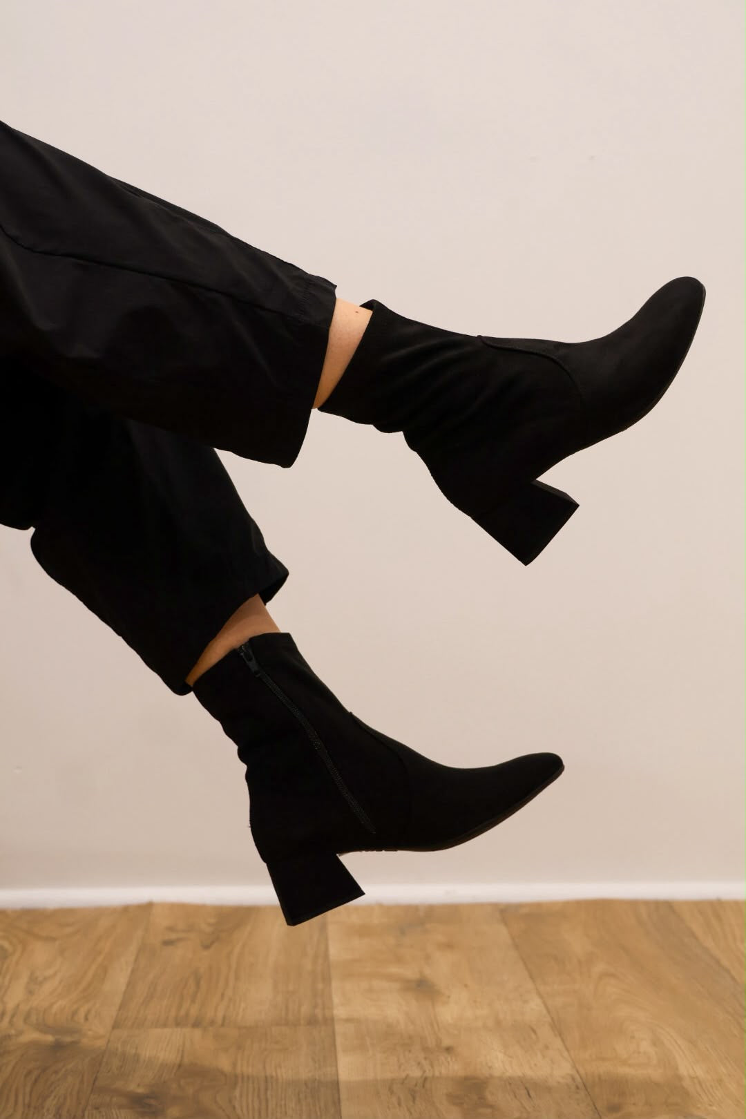 Wonders - G-5530 Black Sock Boot