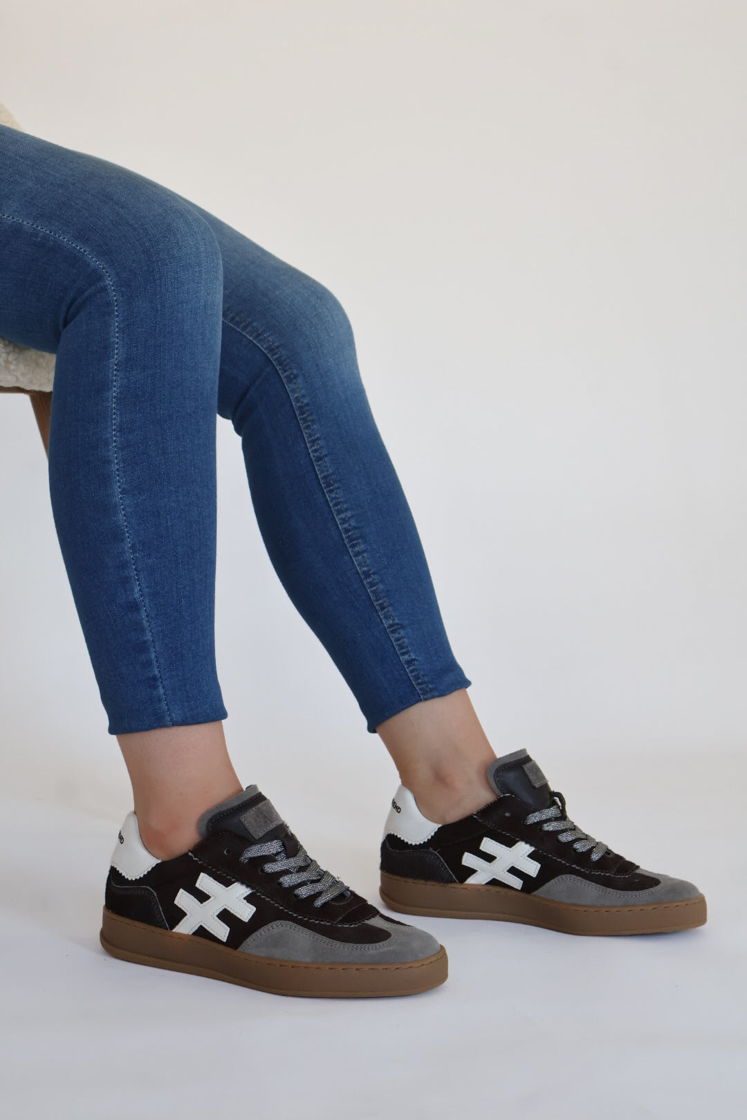Another Trend - A032 Cacao Brown/Grey Trainer