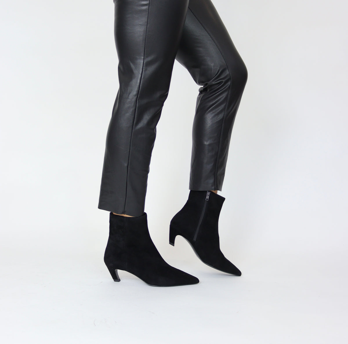 Ash - Vicky Black Kitten Heel Boot