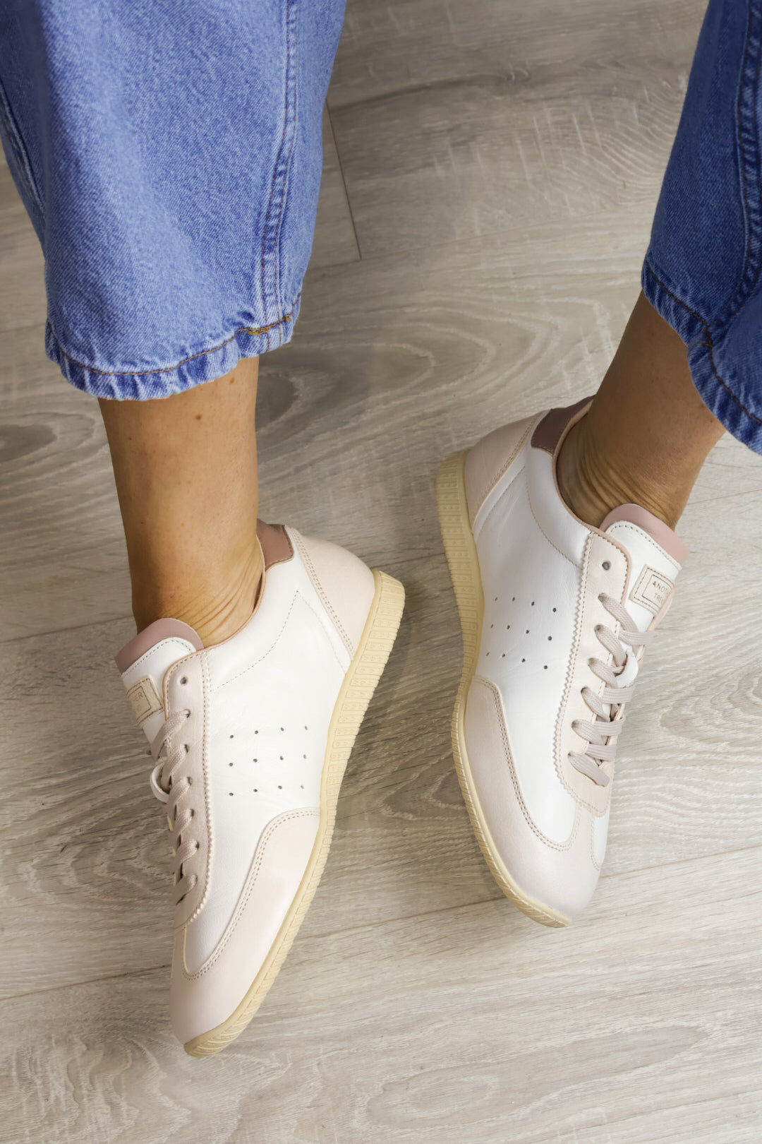 Another Trend - A078 Ivory/Sky Trainer