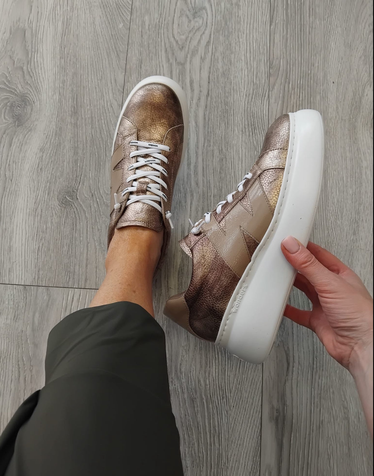 Wonders - A-2660 Metallic Slip On Trainer