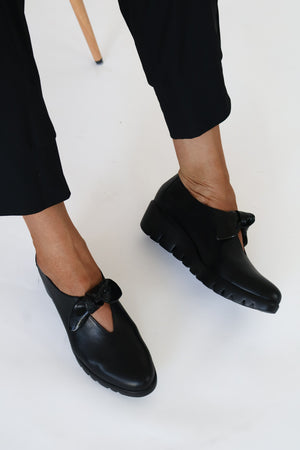 Wonders - C-33159 Black Bow Wedge Shoe