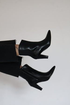 Lodi - Recis Black Ankle Boot