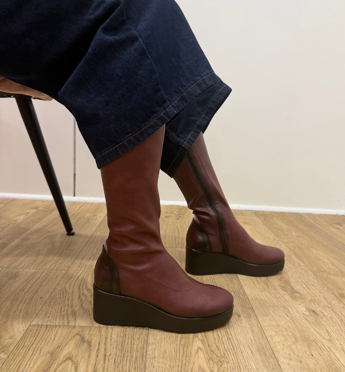 Jose Saenz - 6428 Burgundy Sock Wedge Knee High