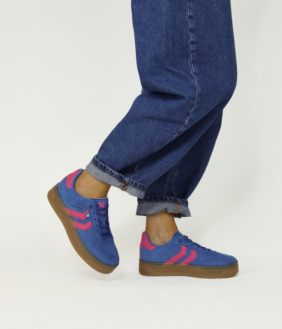 Xti - 144586 Blue and Pink Platform Trainer