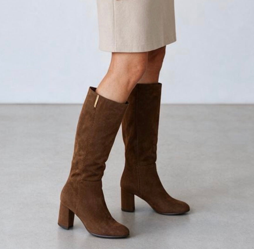 Marco Tozzi - 85502 Tan Knee High
