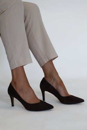 Rachels - Z6047 Brown Suede V Court Shoe