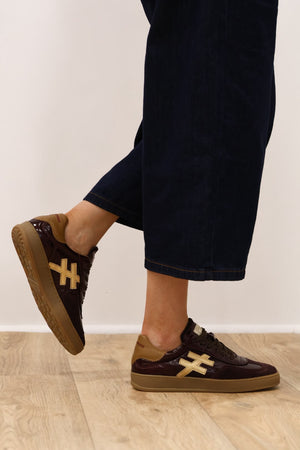 Another Trend - A032 Burdeos Burgundy/Gold Trainer