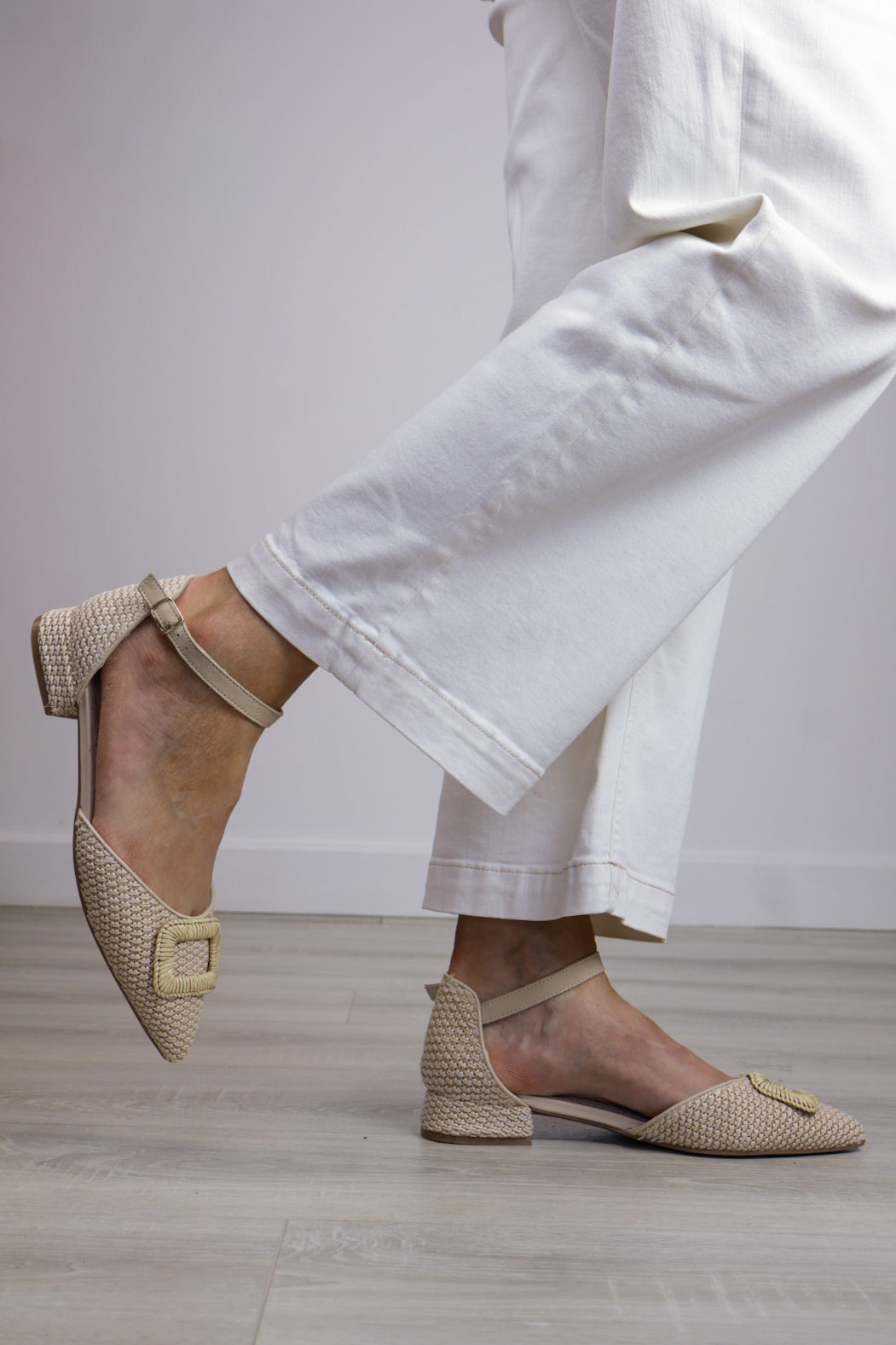 Carmela - 163241 Cream Raffia Flat