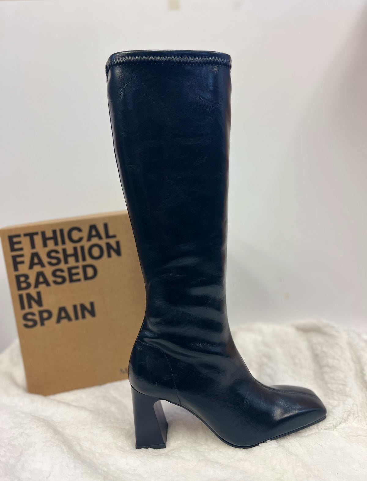 Miss Elastic - 78160 Black Knee High Boot