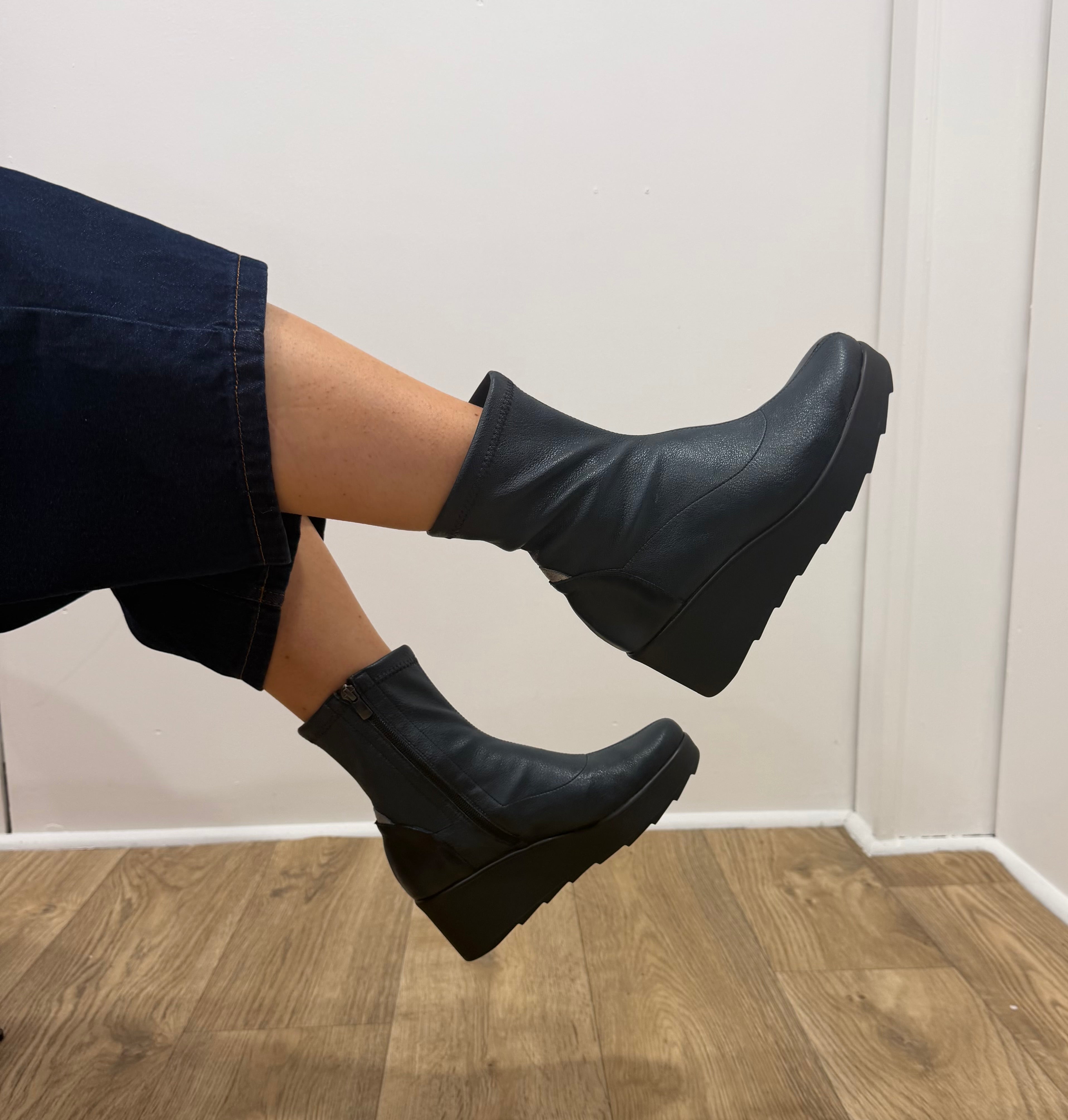 Jose Saenz - 6427 Navy Sock Wedge Boot