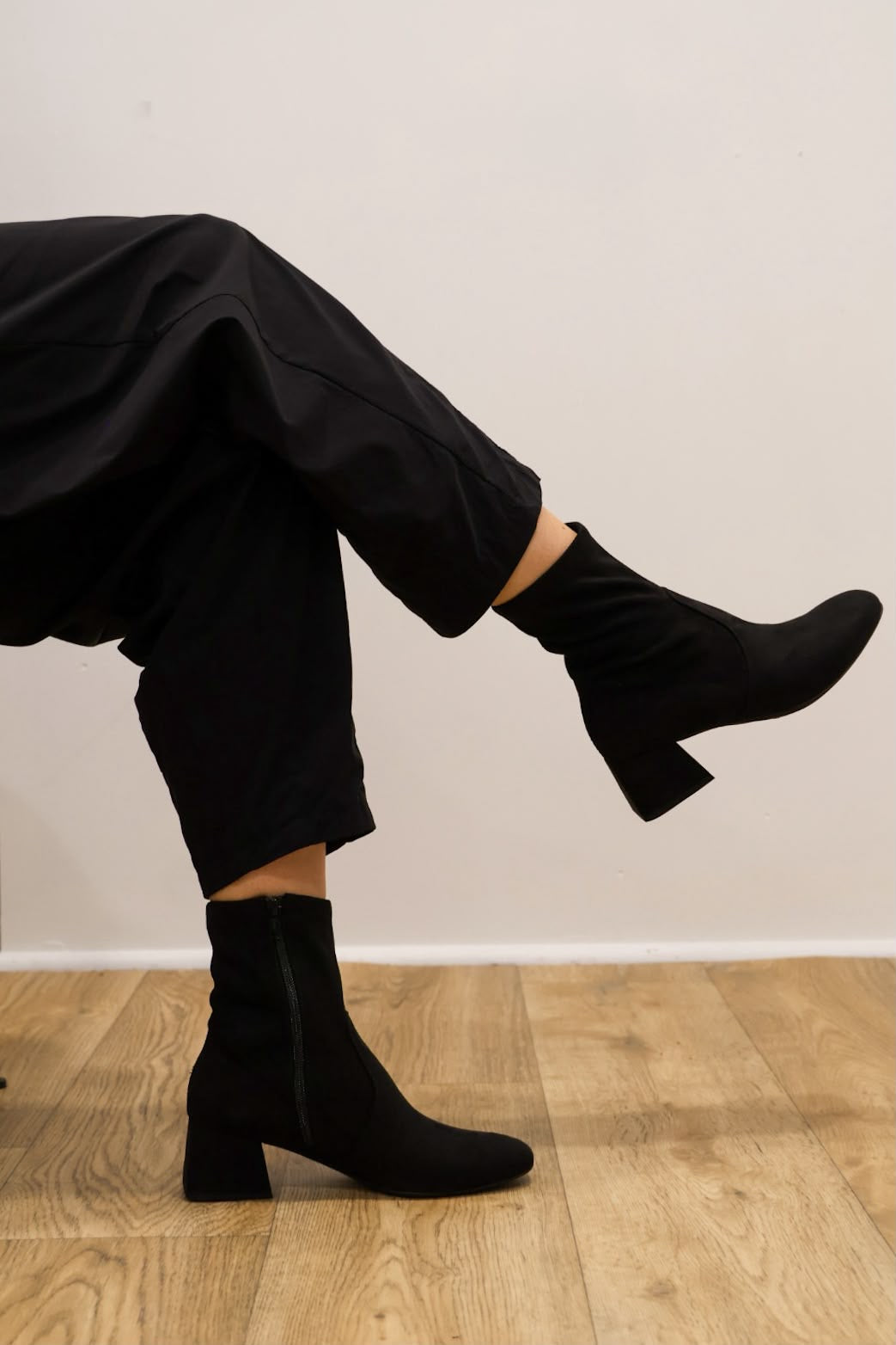 Wonders - G-5530 Black Sock Boot