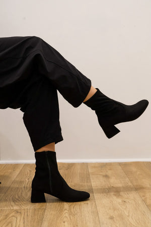 Wonders - G-5530 Black Sock Boot