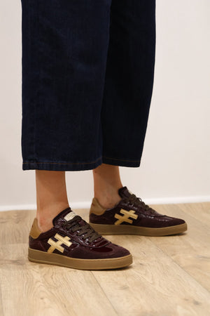 Another Trend - A032 Burdeos Burgundy/Gold Trainer