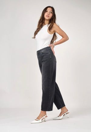 Anna - Black Cropped Barrel Jeans