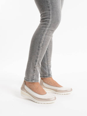 Ara - 50664 Cream and Gold Wedge Shoe