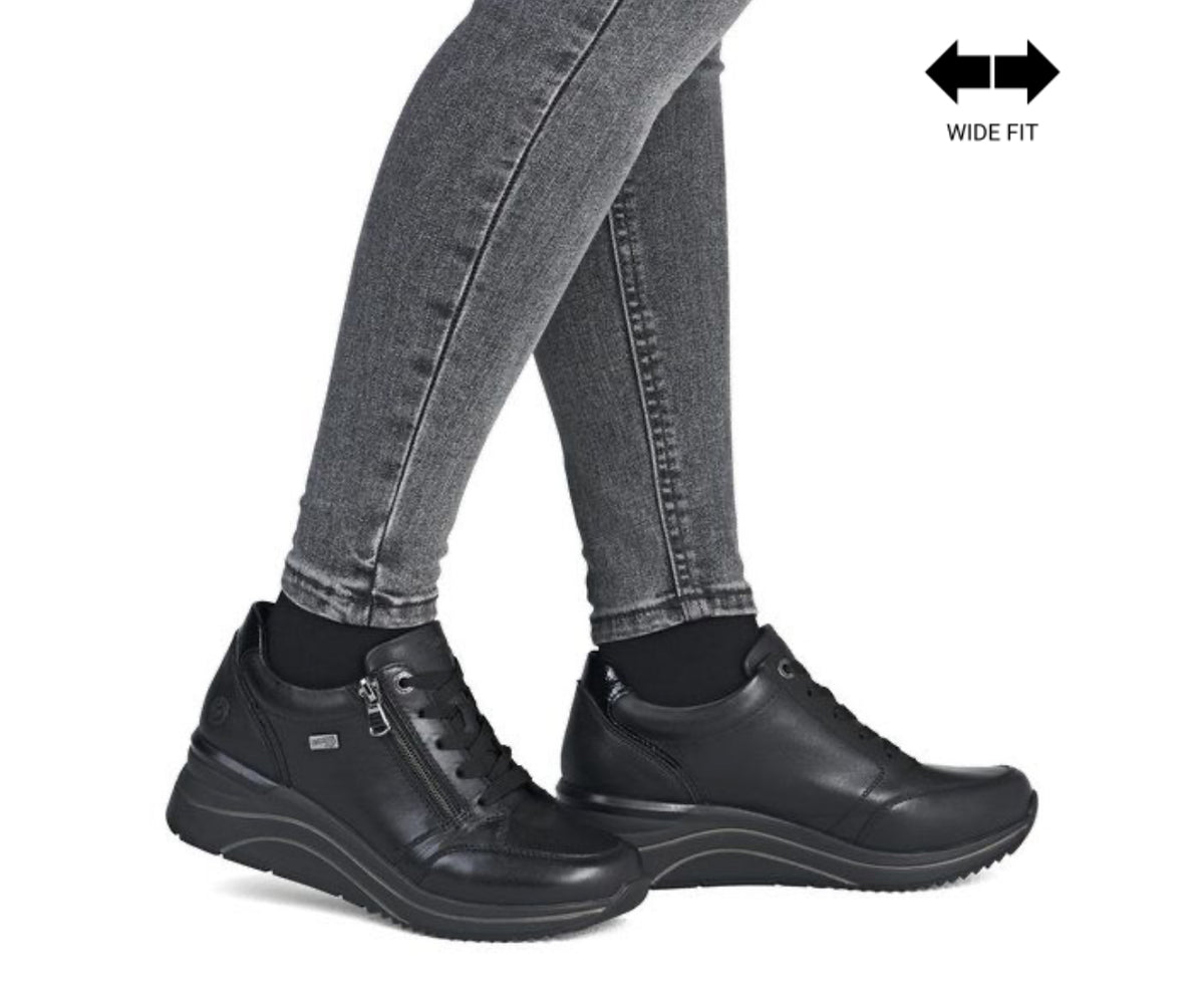 Remonte - D0T03 Black Wedge Trainer