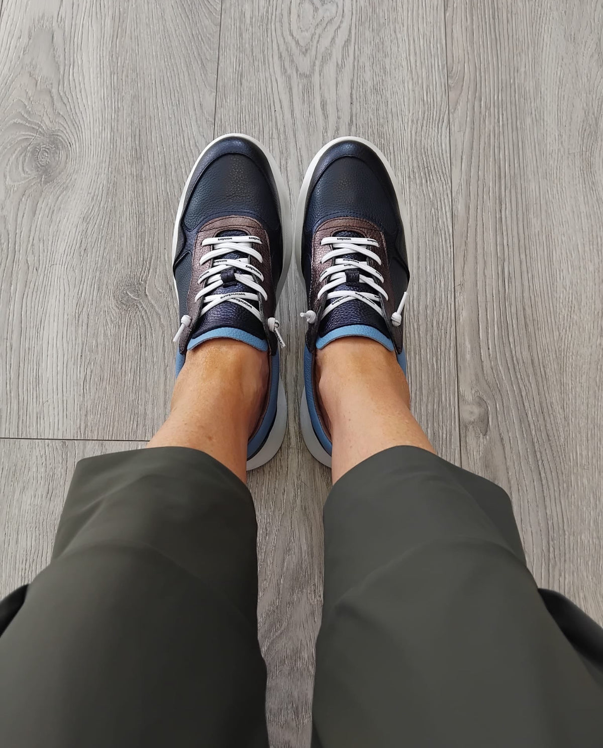 Wonders - A-3630 Navy Wedge Elastic Trainer