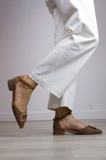 Carmela - 163241 Tan Raffia Flat