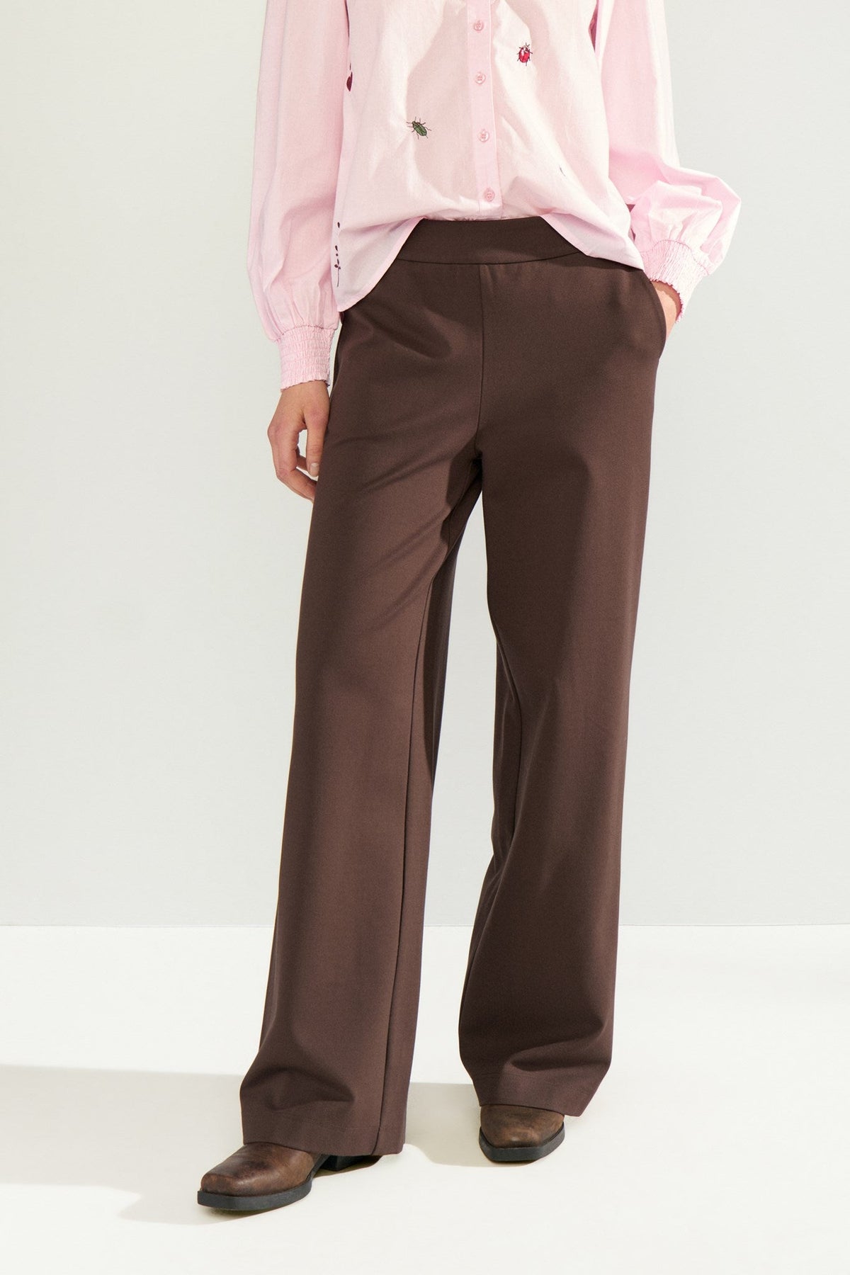 Numph - Nuathena Brown Elasticated Trousers