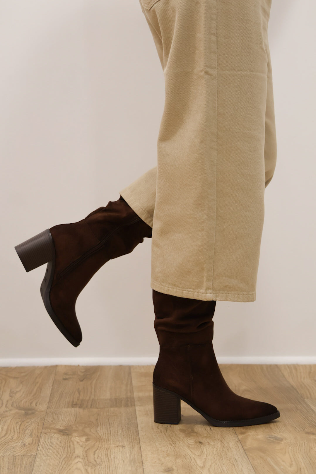 Xti - 146529 Brown Slouch Knee High