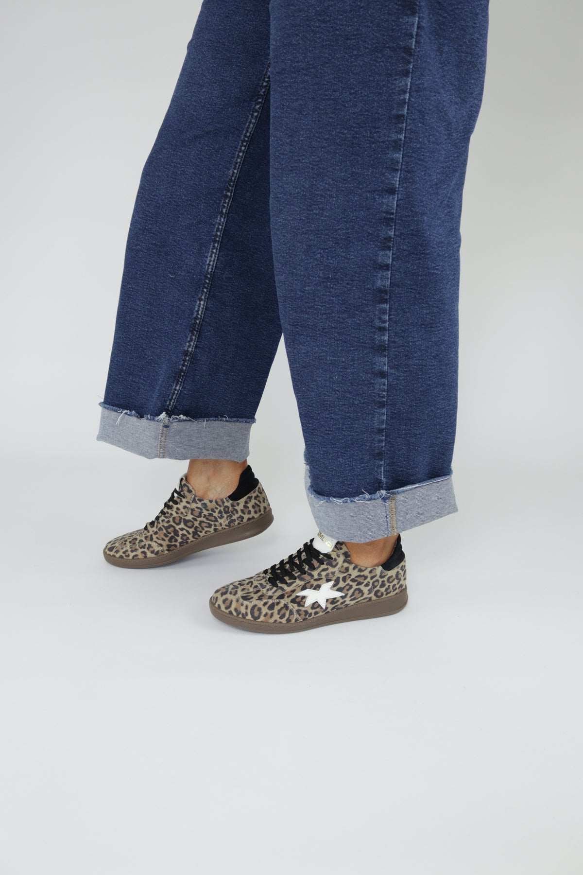 Meline - 525 R Leopard and Black Trainer