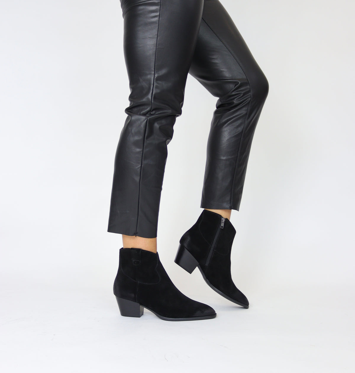 Ash - Fame Black Cowboy Boot