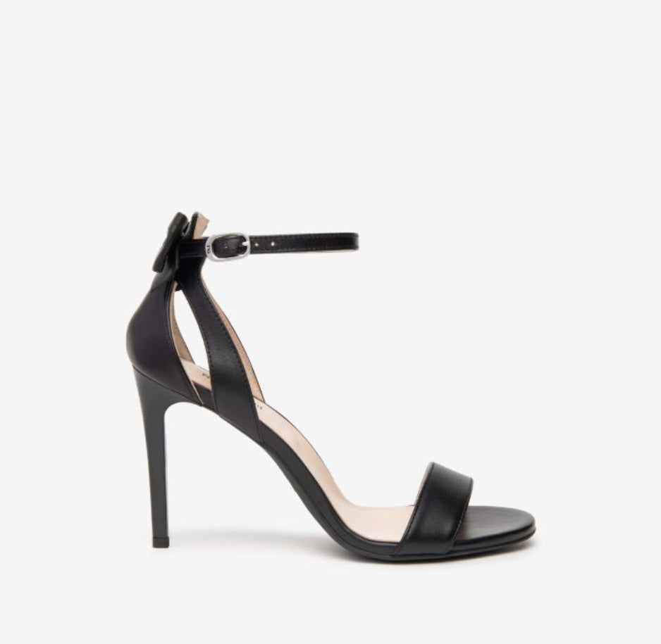 NeroGiardini - E410111DE Black Leather Sandal