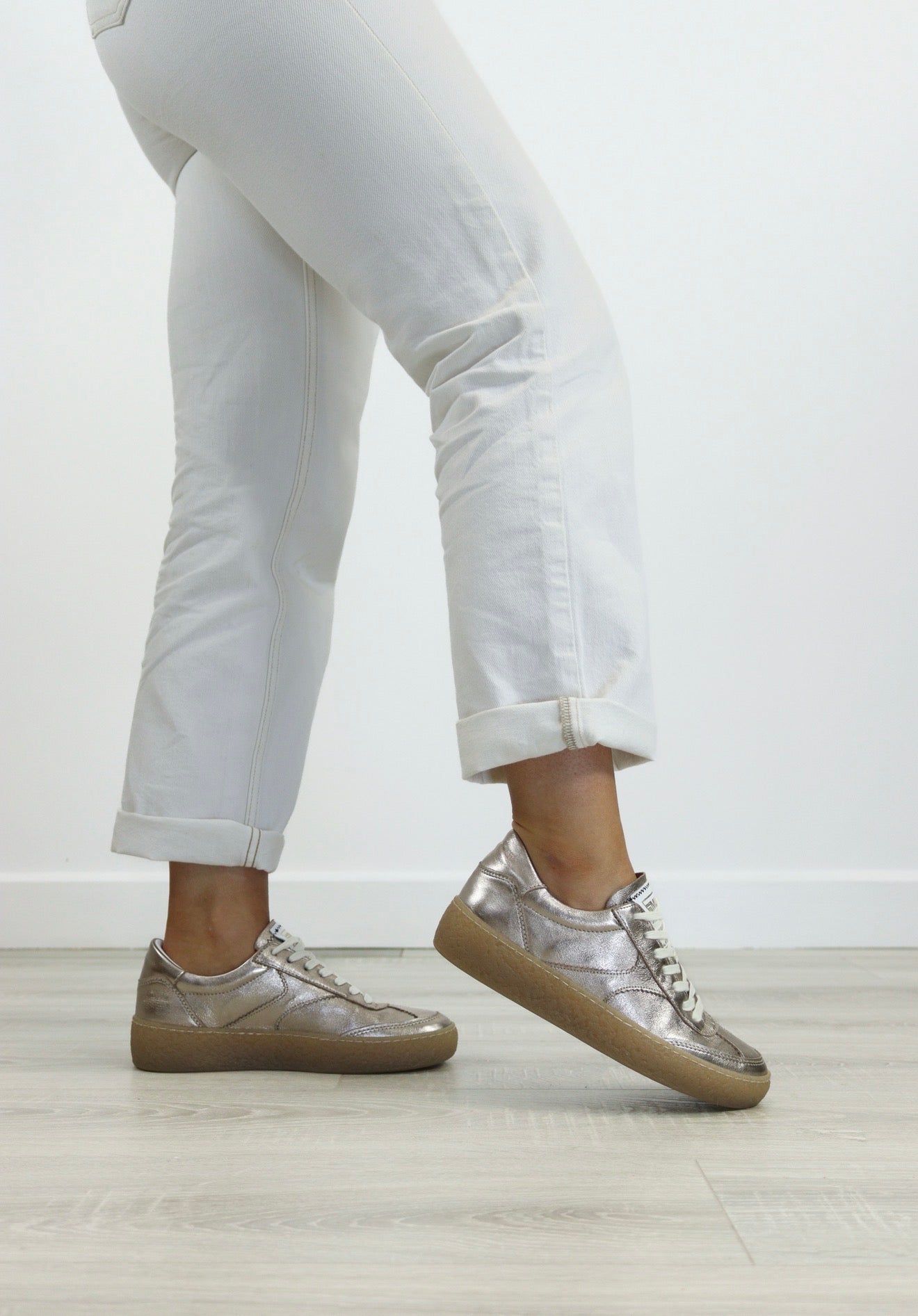 Meline - 5 SN Metallic Gold Trainer