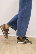 Meline - Green Leopard Trainer