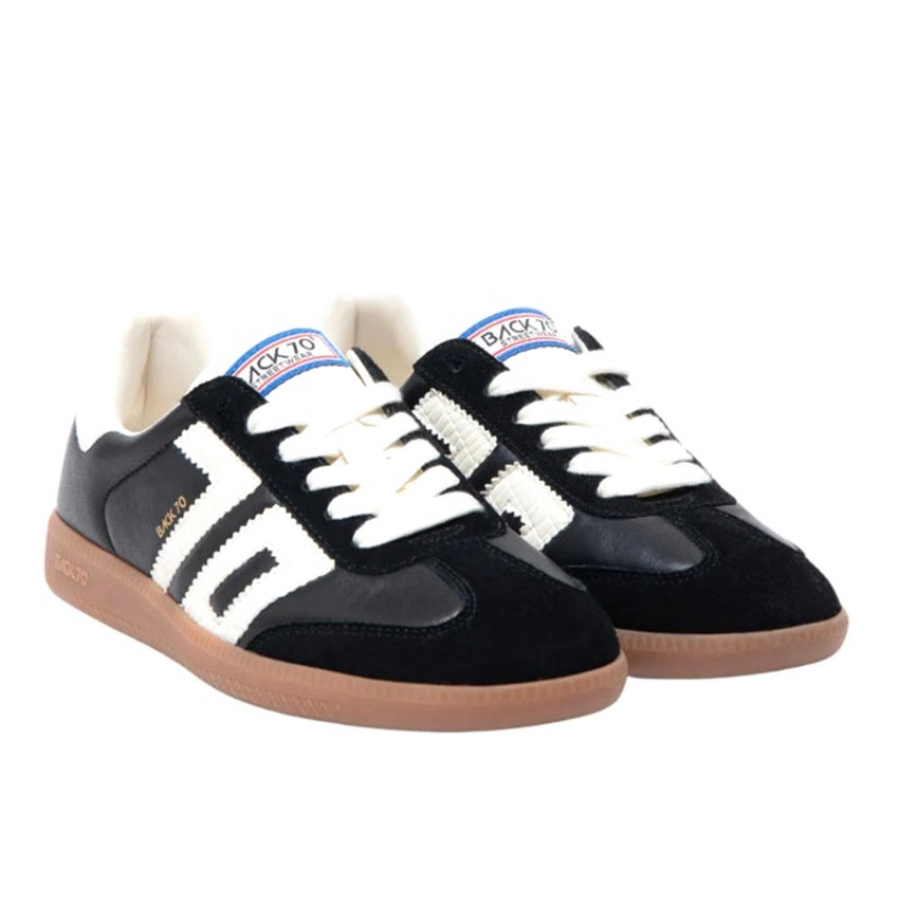 Back 70 - Cloud Black/White Trainer