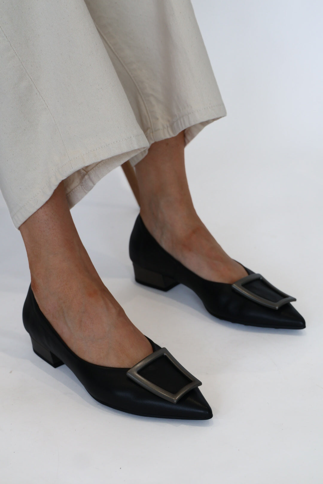 Hispanitas - H1265175 Black Pump