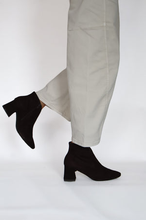 Wonders - I-9013 Brown Suede V Ankle Boot