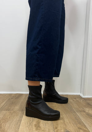 Jose Saenz - 6427 Black Sock Wedge Boot