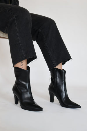 Lodi - Recis Black Ankle Boot