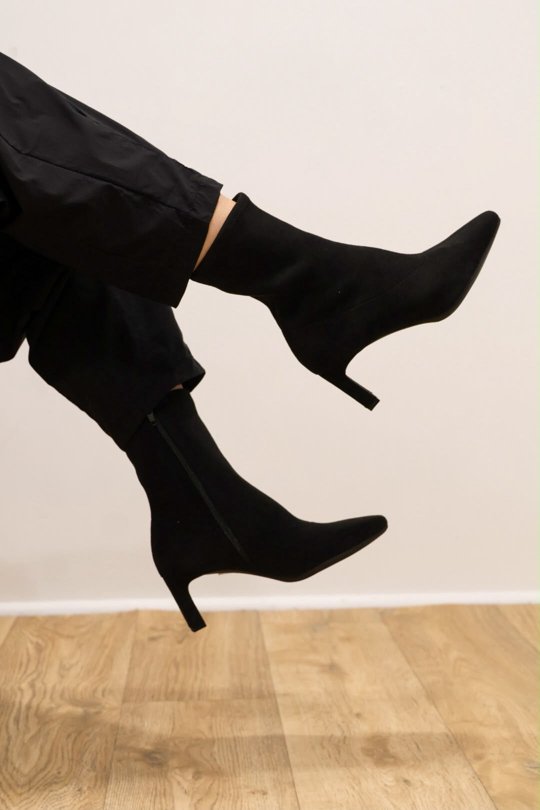 Wonders - M-6302 Black Sock Boot