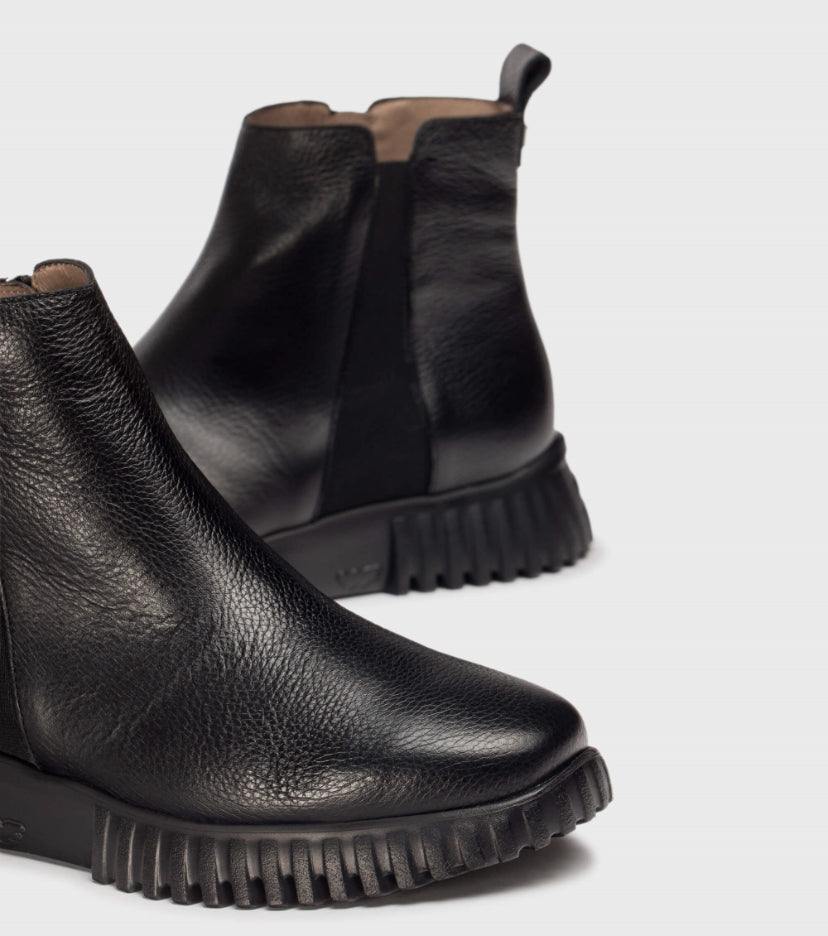 Wonders - A-4404 Black Chelsea Zip