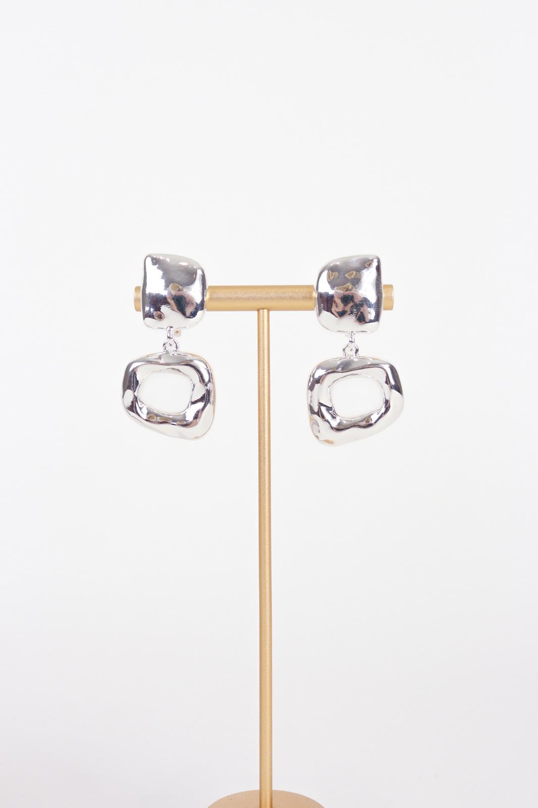 Karen Sampson - J12102 Silver Clip On Drop Earrings