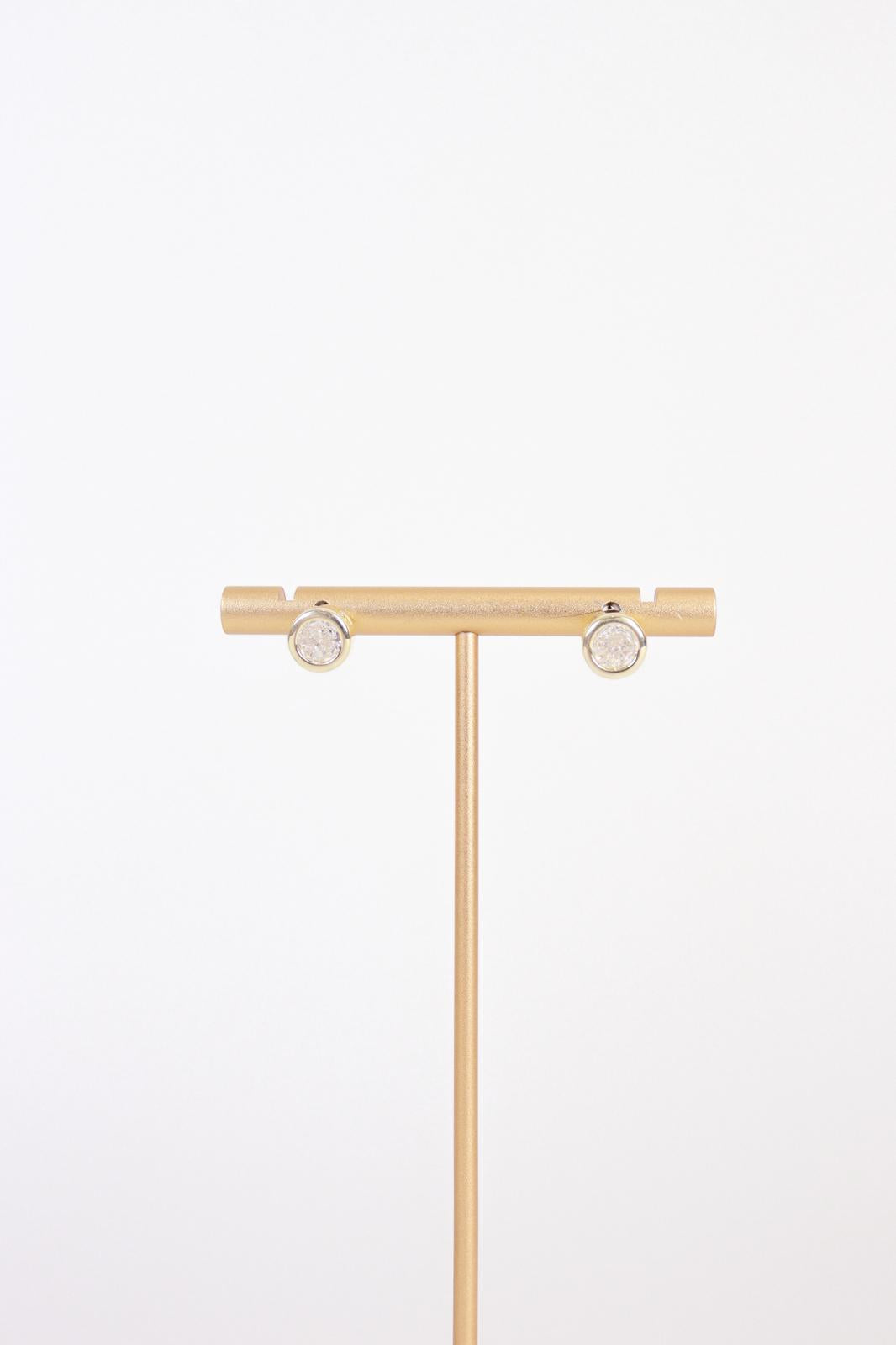 Karen Sampson - J11444 Gold Diamanté Stud Earrings
