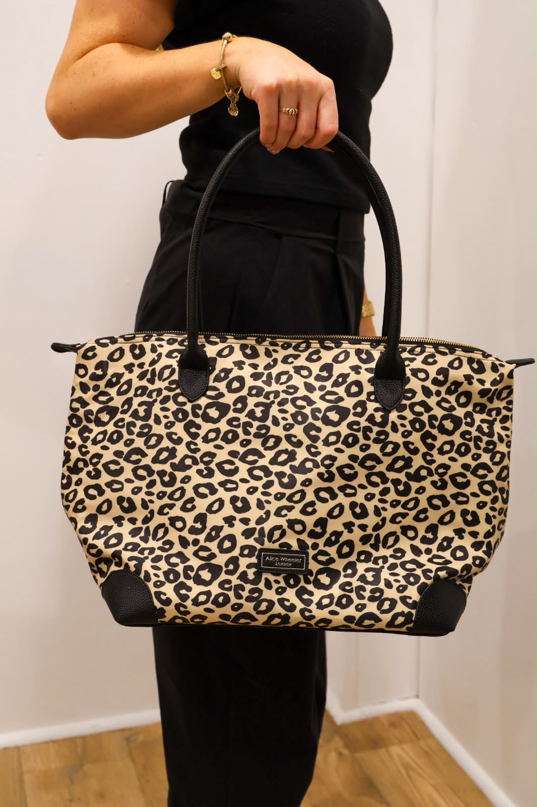 Alice Wheeler - Shoreditch Black/ Cream Travel Bag