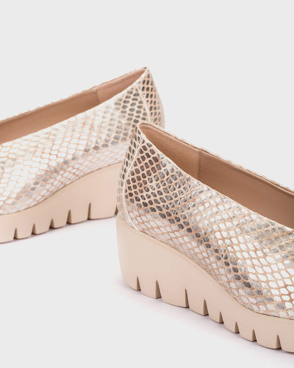 Wonders - C-33100 Gold Snake Wedge