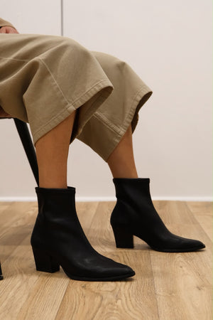 Miss Elastic - 78151 Black Sock Ankle Boot
