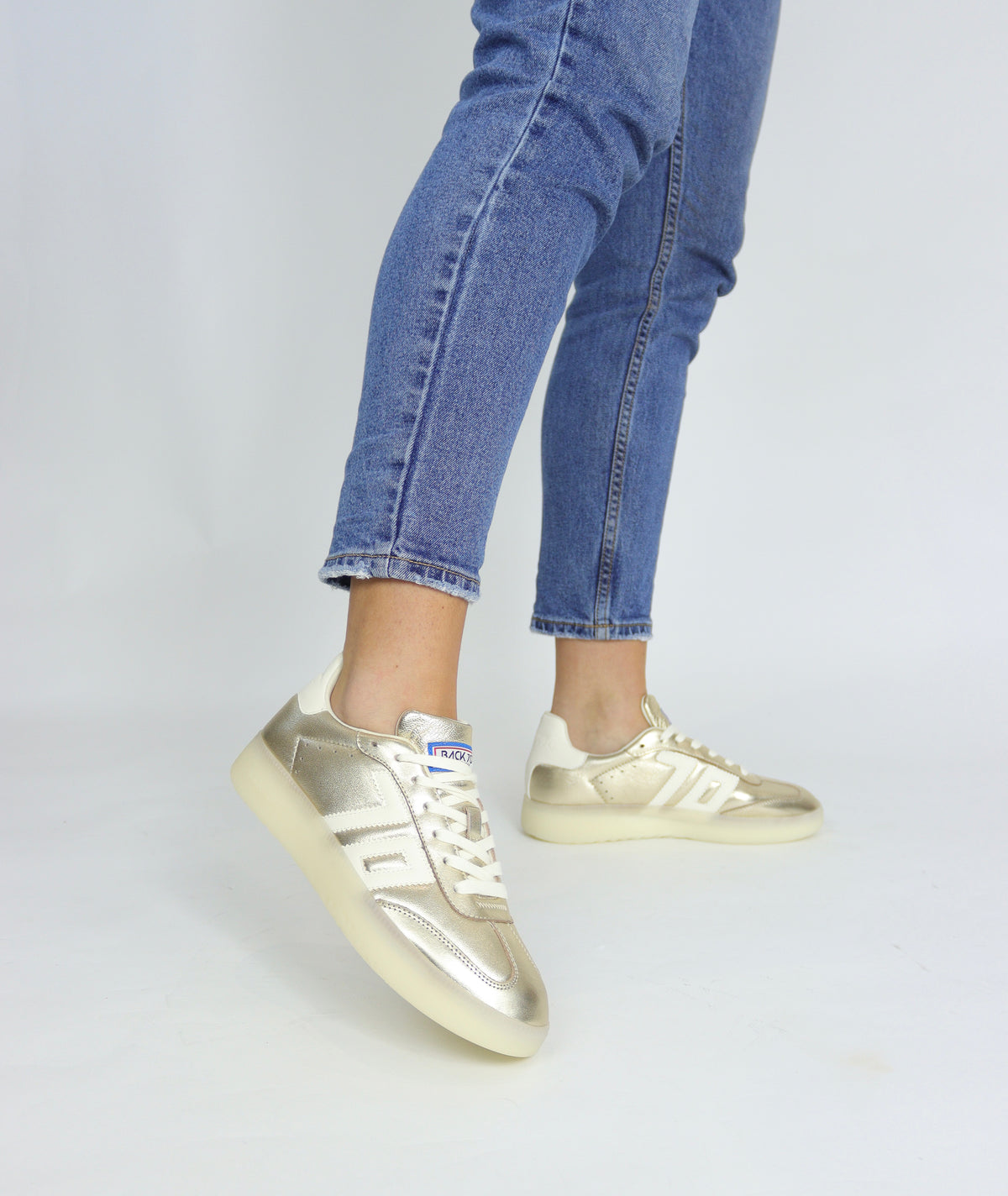 Back 70 - Boston Gold Trainer